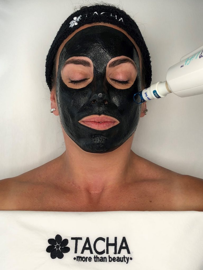Tacha Black Mask