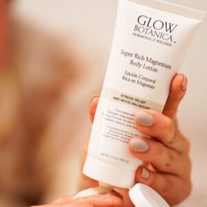 Leche corporal rica en magnesio.